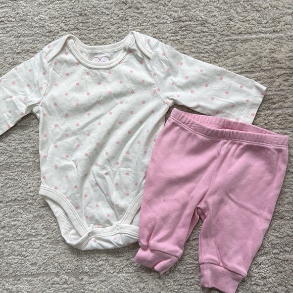 8 Piece Girl's Maggie & Zoe, bon bebe, Carter's... Mix & Match Bundle - Size 0-3 - Picture 12 of 14